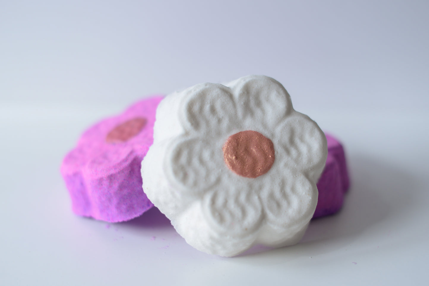 Sweet Pea *Shea & Hemp Bath Bomb