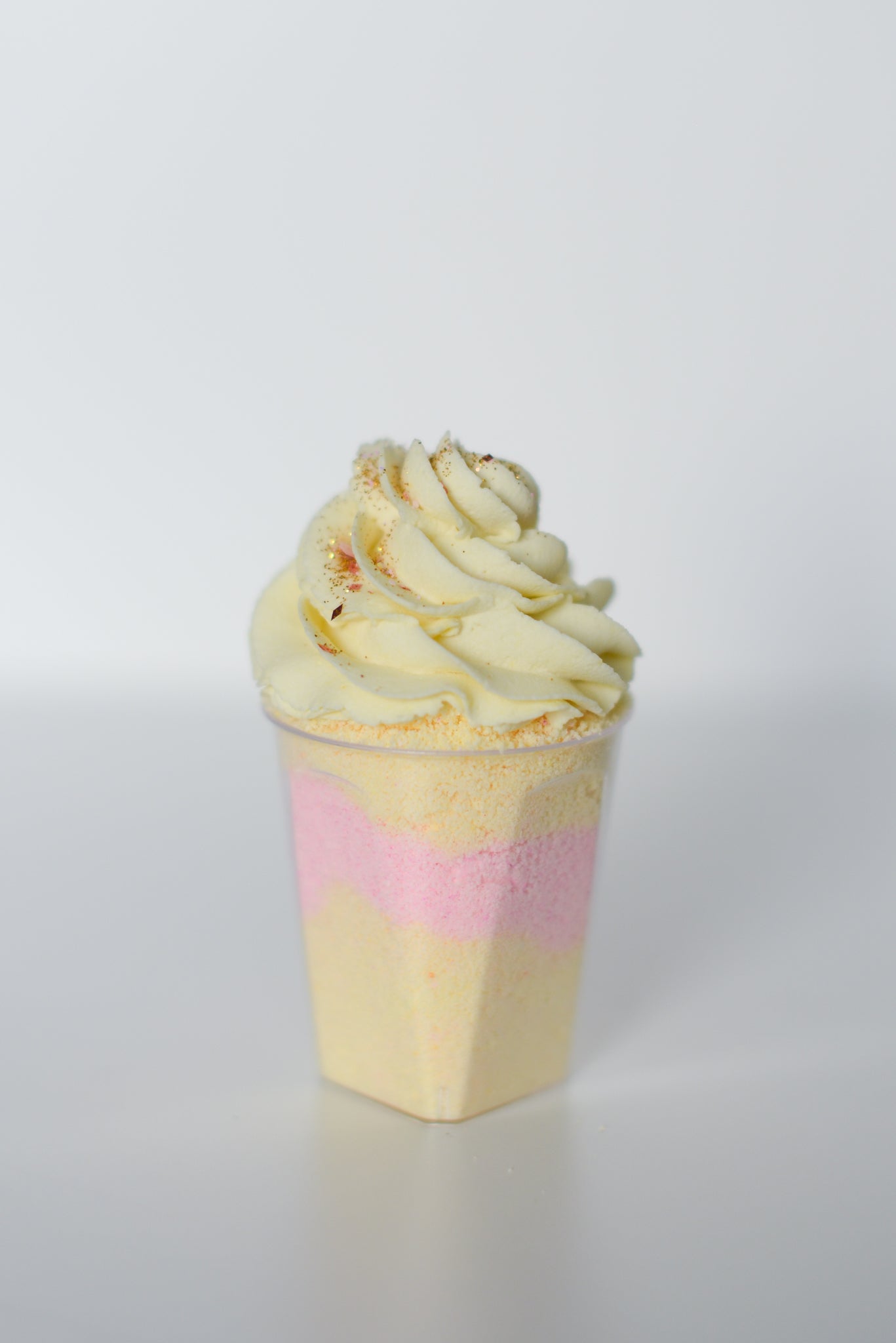 Lemon Shandy Bath Bomb Bubble Shake