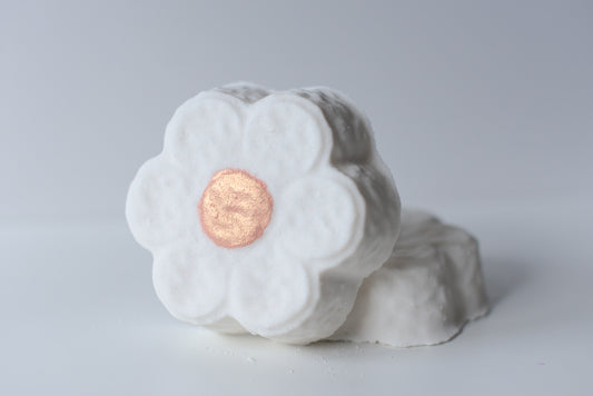 Sweet Pea *Shea & Hemp Bath Bomb