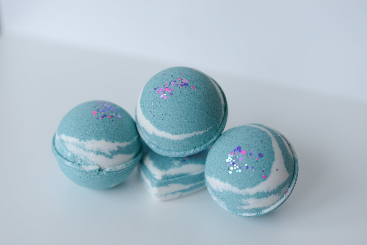 Snow Fairy *Shea & Hemp Bath Bomb