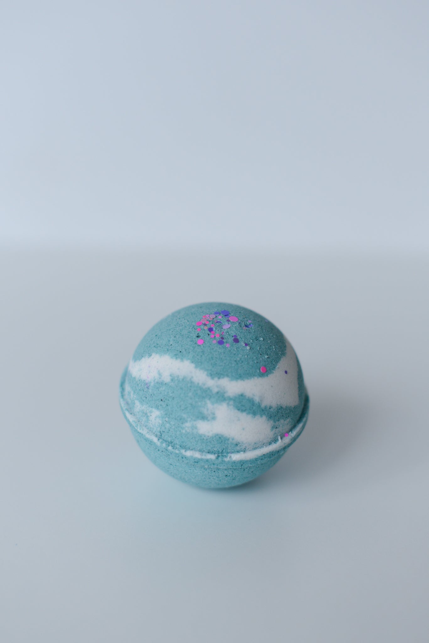 Snow Fairy *Shea & Hemp Bath Bomb