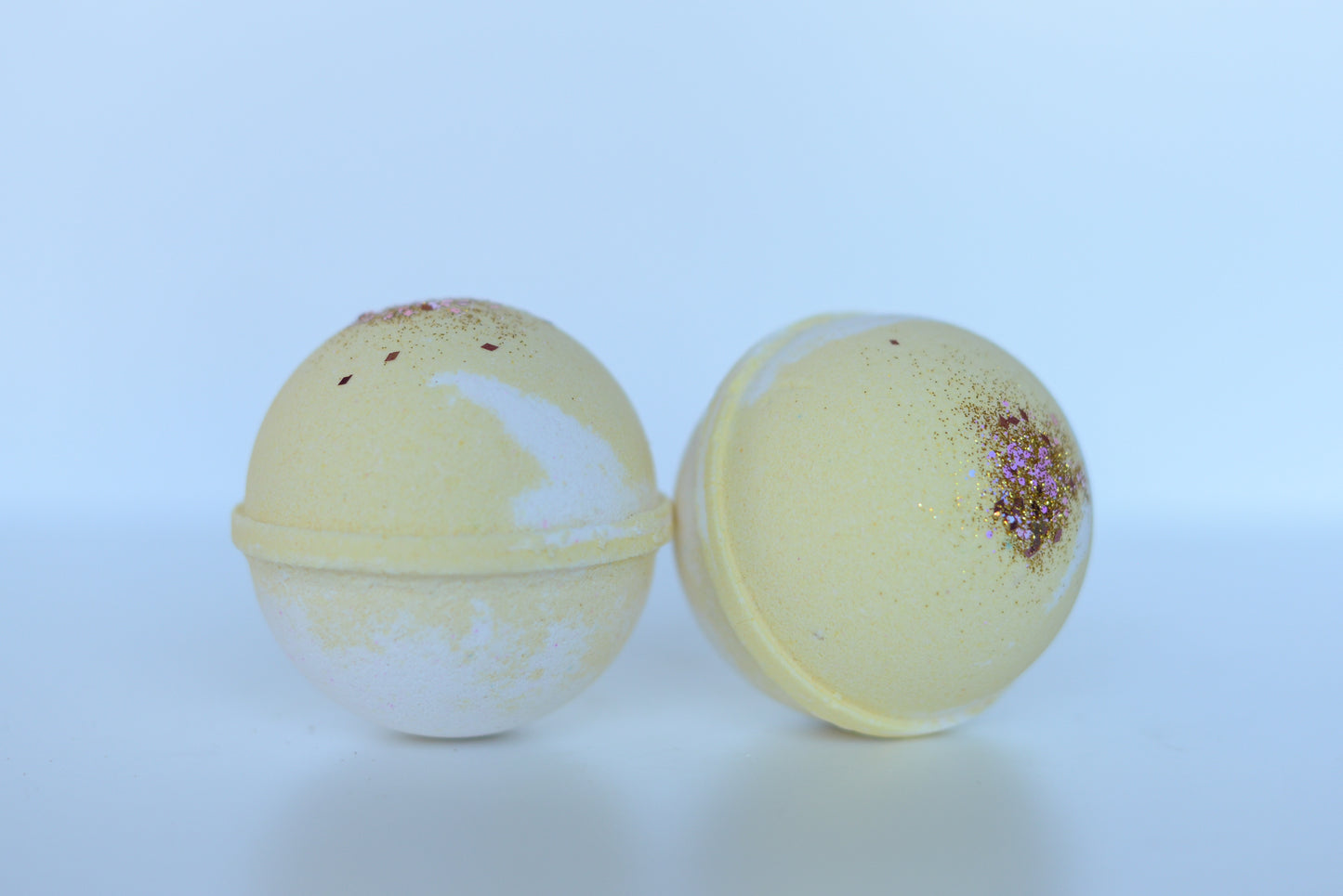 Monkey Farts *Shea & Hemp Bath Bomb