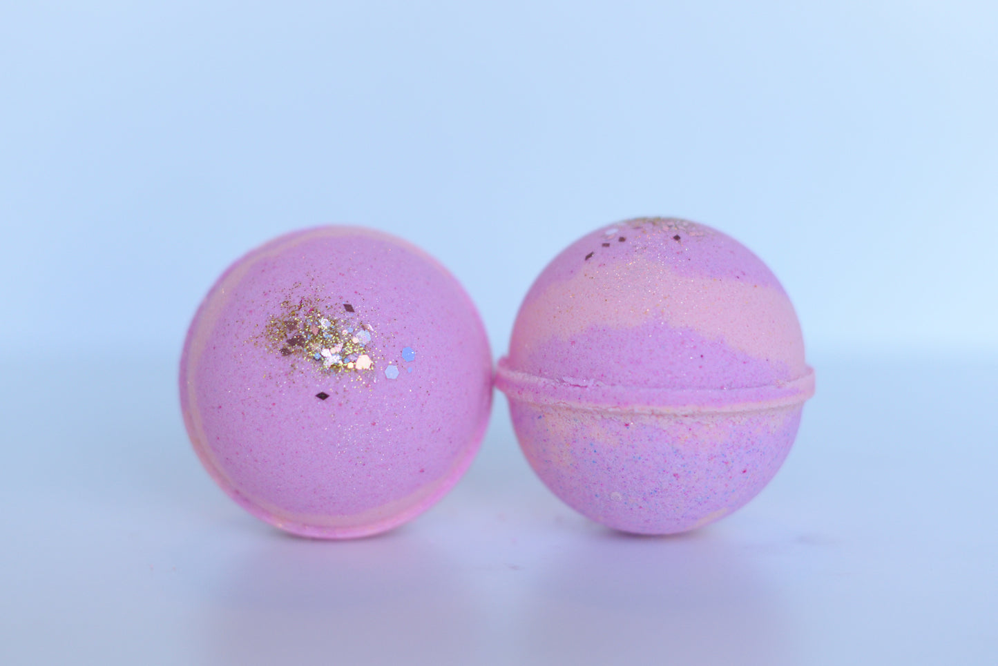 Love Spell *Shea & Hemp Bath Bomb