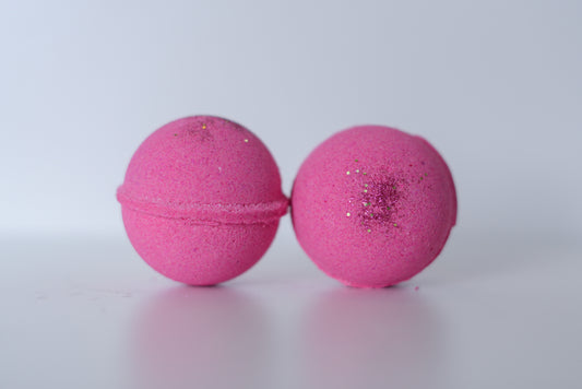 Strawberry Jam *Shea & Hemp Bath Bomb